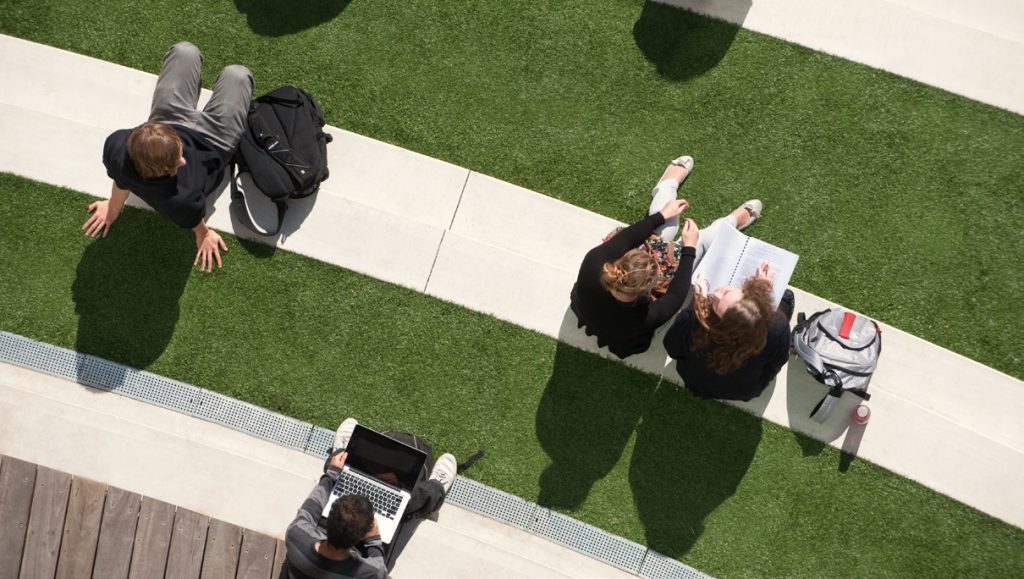 Studera utomlands och få en Diploma, Certificate, Diploma, Europa, USA, Kanada, Australien, Nya Zeeland, Bachelor, plugga utomlands,